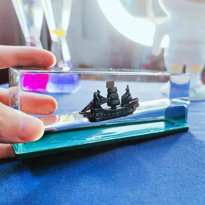 Creative Cruise Ship Fluid Drift Bottle - VirtualLight